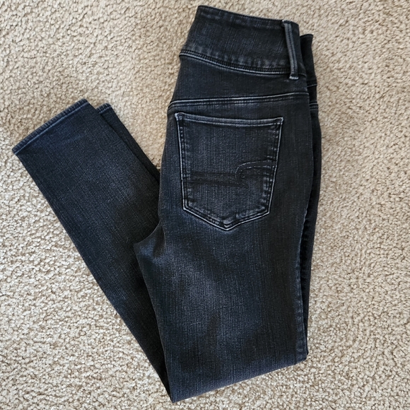 American Eagle Outfitters Denim - American Eagle Super Hi Rise Jegging